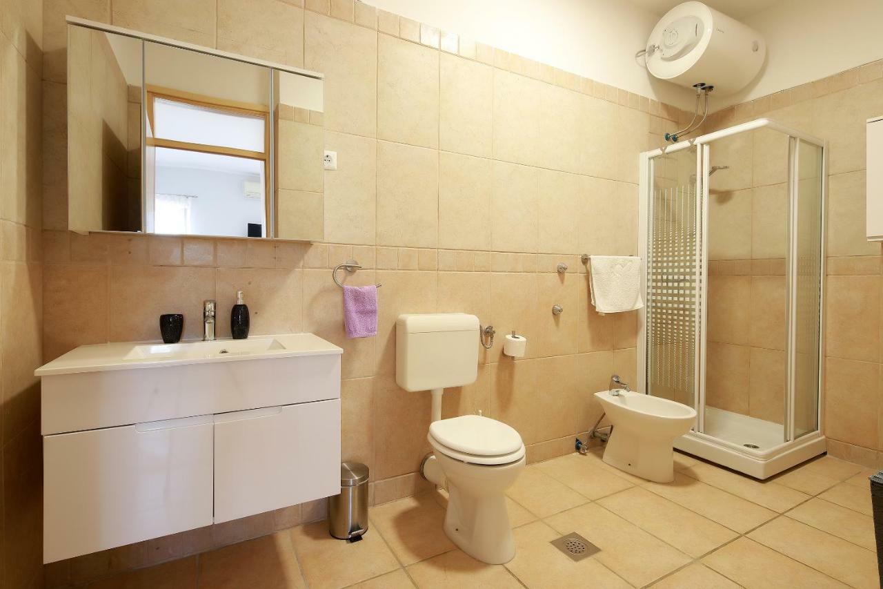 Apartment Galboka *